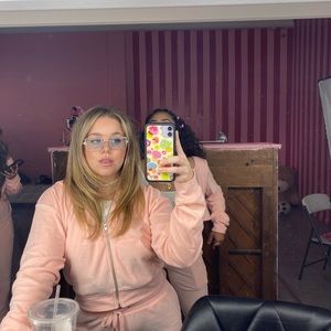 Meet your Posher, Madison